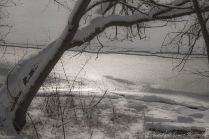 La rivière prise en glace depuis l'île de la visitation